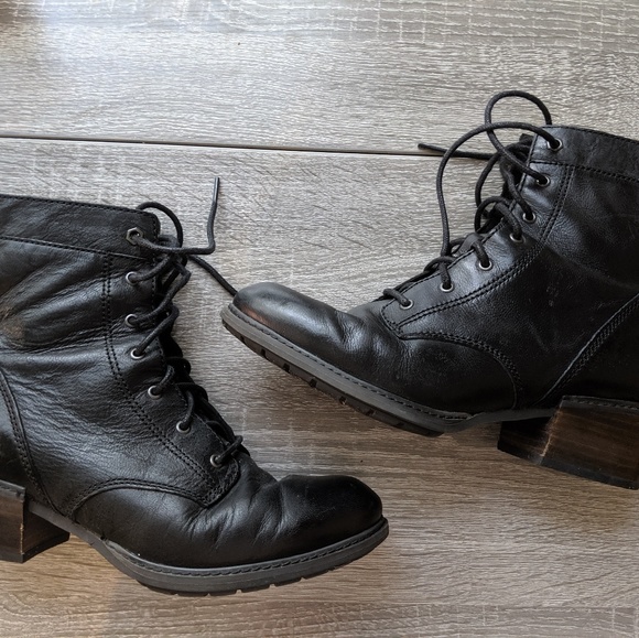 timberland women's sutherlin bay mid lace boot fashion